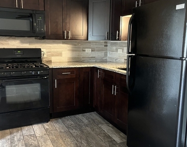 5740 W 108th Street - Photo Thumbnail 3