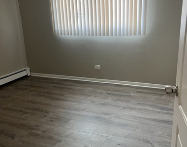 5740 W 108th Street - Photo Thumbnail 7