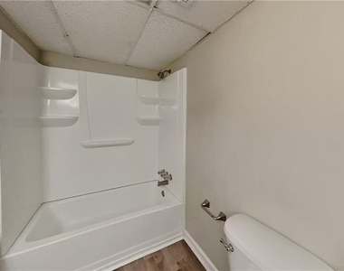 3013 Alberta Drive - Photo Thumbnail 17
