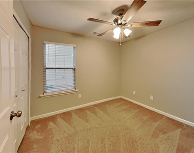 1517 Galewood Circle - Photo Thumbnail 16
