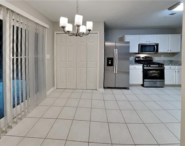 1517 Galewood Circle - Photo Thumbnail 7