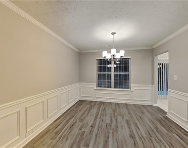 1517 Galewood Circle - Photo Thumbnail 9