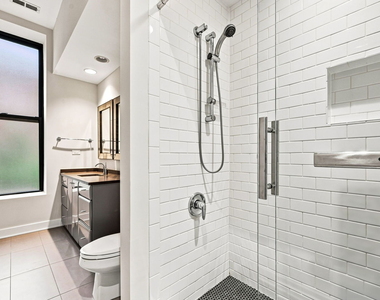 114 N Aberdeen Street - Photo Thumbnail 14