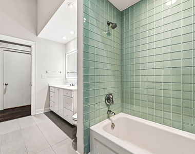 114 N Aberdeen Street - Photo Thumbnail 19