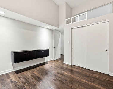 114 N Aberdeen Street - Photo Thumbnail 21
