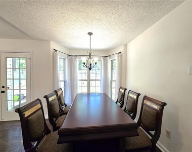 245 Crofton Ridge - Photo Thumbnail 7