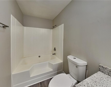 287 Jamie Drive - Photo Thumbnail 8