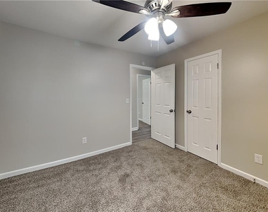 287 Jamie Drive - Photo Thumbnail 9