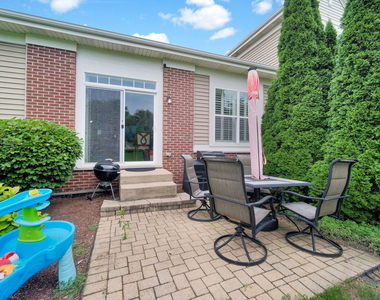 1031 Ravendale Court - Photo Thumbnail 34