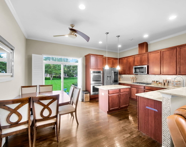 1031 Ravendale Court - Photo Thumbnail 7