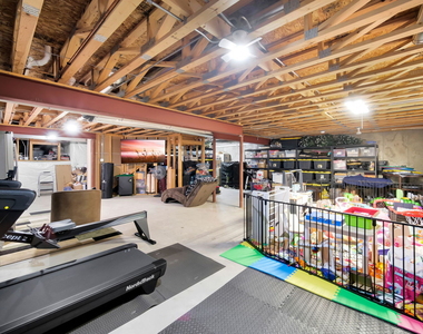 1031 Ravendale Court - Photo Thumbnail 31