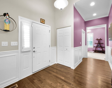 1031 Ravendale Court - Photo Thumbnail 3