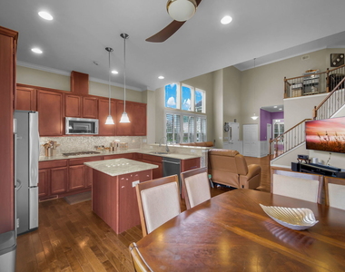 1031 Ravendale Court - Photo Thumbnail 12