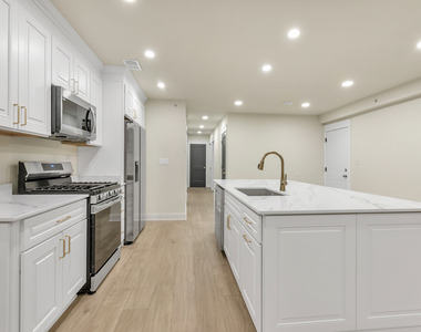 317 Canal Street - Photo Thumbnail 4