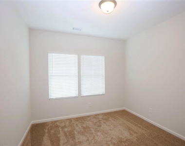 2225 Whistler Way Ne - Photo Thumbnail 13