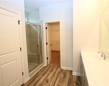 2225 Whistler Way Ne - Photo Thumbnail 18