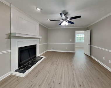 1745 Spindle Top Court Sw - Photo Thumbnail 4