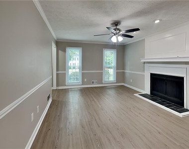 1745 Spindle Top Court Sw - Photo Thumbnail 16