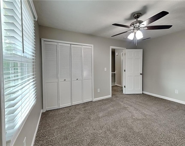 1745 Spindle Top Court Sw - Photo Thumbnail 8