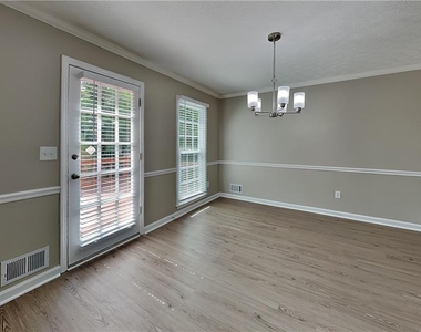 1745 Spindle Top Court Sw - Photo Thumbnail 10