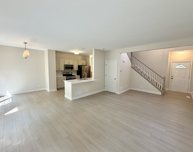 25 Melrose Court - Photo Thumbnail 3