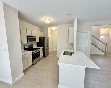 25 Melrose Court - Photo Thumbnail 2