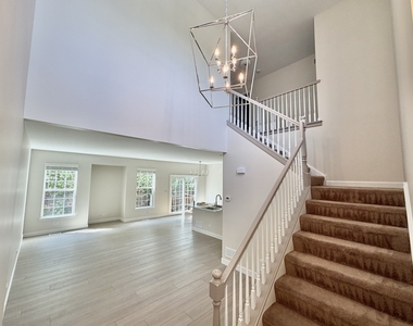 25 Melrose Court - Photo Thumbnail 6