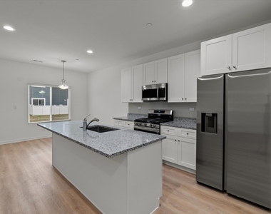 1038 Gillespie Lane - Photo Thumbnail 3