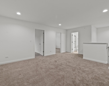 1038 Gillespie Lane - Photo Thumbnail 5