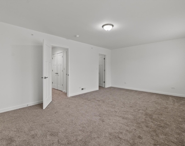 1038 Gillespie Lane - Photo Thumbnail 7