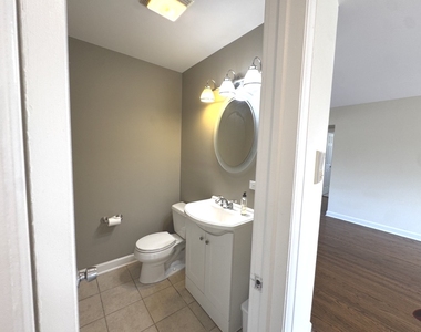 4842 Conrad Street - Photo Thumbnail 5