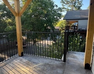 3091 Colonial Way - Photo Thumbnail 10