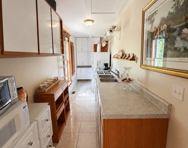 1506 Oswego Road - Photo Thumbnail 10