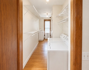 1506 Oswego Road - Photo Thumbnail 15