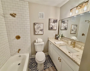 6700 Roswell Road - Photo Thumbnail 2