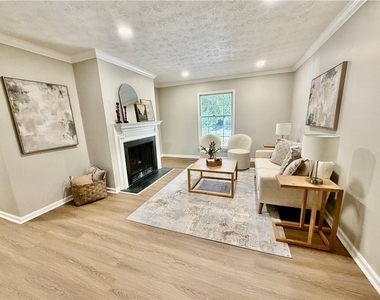 6700 Roswell Road - Photo Thumbnail 1