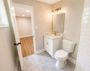 6700 Roswell Road - Photo Thumbnail 11
