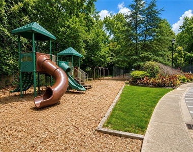 6700 Roswell Road - Photo Thumbnail 13