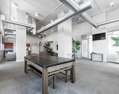 901 W Madison Street - Photo Thumbnail 29