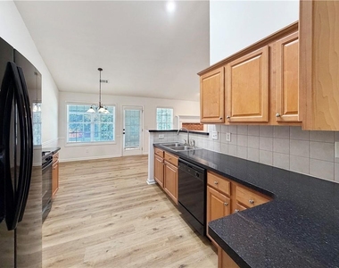 3385 Stoneleigh Run Drive - Photo Thumbnail 8