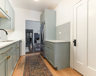 3312 N Oakley Avenue - Photo Thumbnail 11