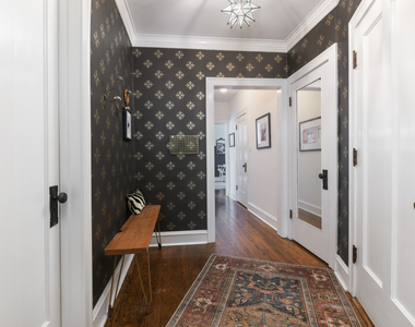 3312 N Oakley Avenue - Photo Thumbnail 6