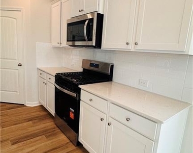 129 King Village - Photo Thumbnail 19