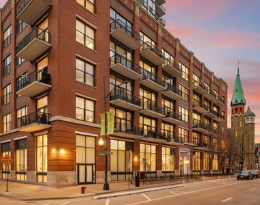 210 S Desplaines Street - Photo Thumbnail 1