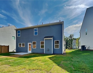 265 Bloomfield Circle - Photo Thumbnail 17