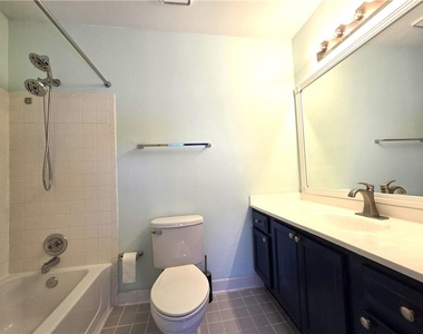 7500 Roswell Road - Photo Thumbnail 15