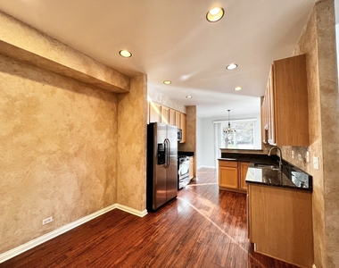 2936 Kentshire Circle - Photo Thumbnail 4