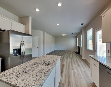 177 Bloomfield Circle - Photo Thumbnail 3