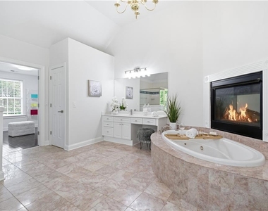166 Windrift Drive - Photo Thumbnail 14