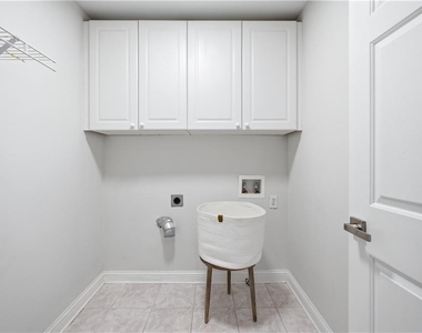 166 Windrift Drive - Photo Thumbnail 17